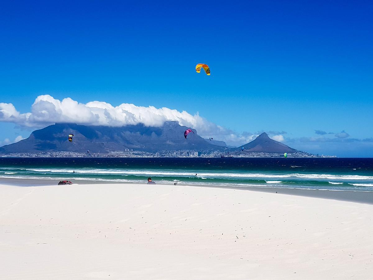 Heaven On Earth - Blouberg Beachfront Self-Catering Apartment Блаубергстранд Экстерьер фото